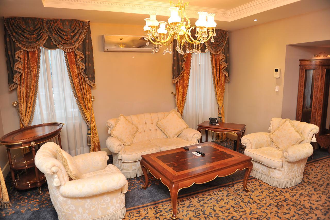 อินทัวริสต์ พาเลซ บาตูมี-ใหม่ Hotel บาทูมิ ห้อง รูปภาพ